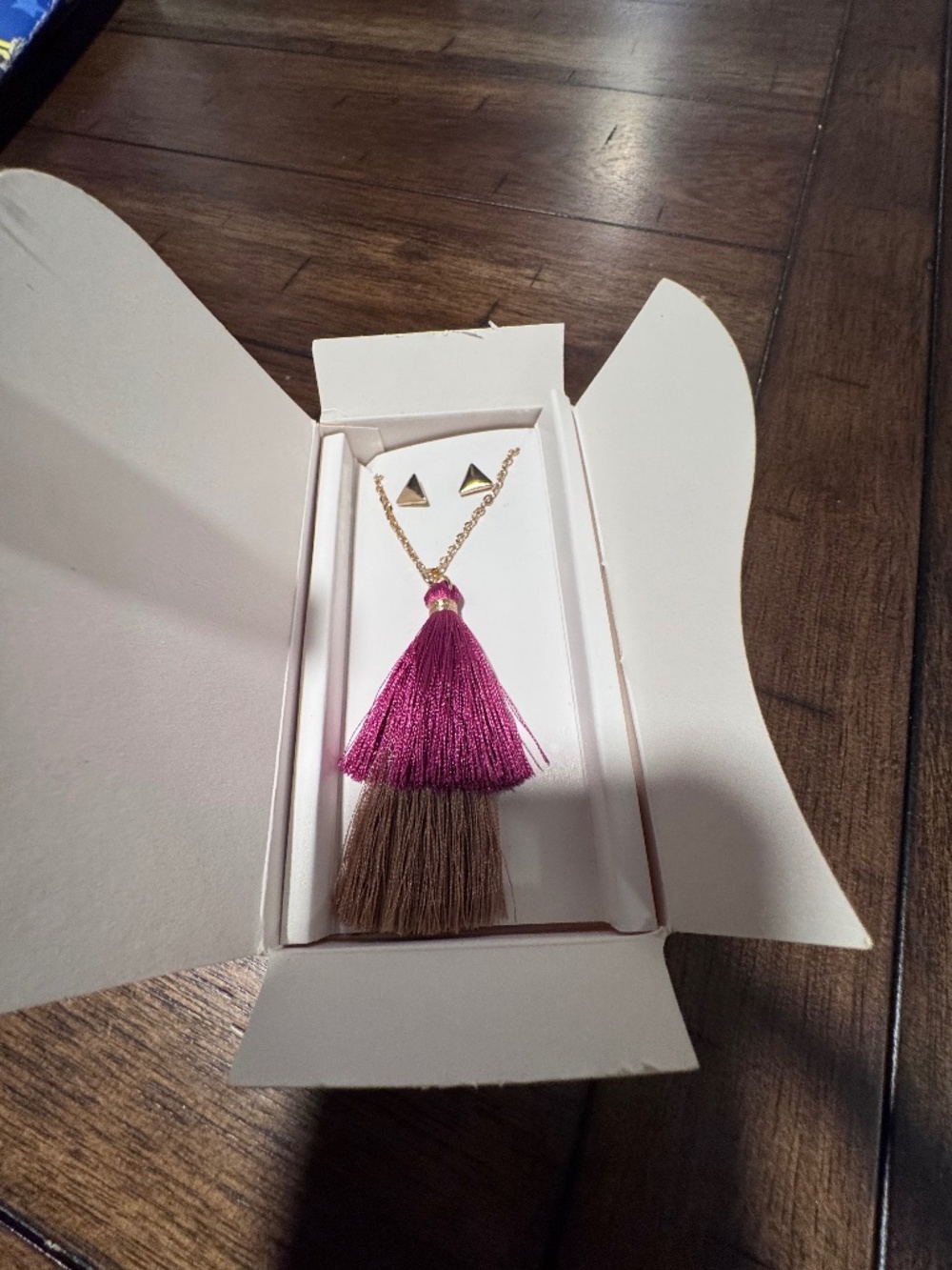 Lily sky necklace and earring set
